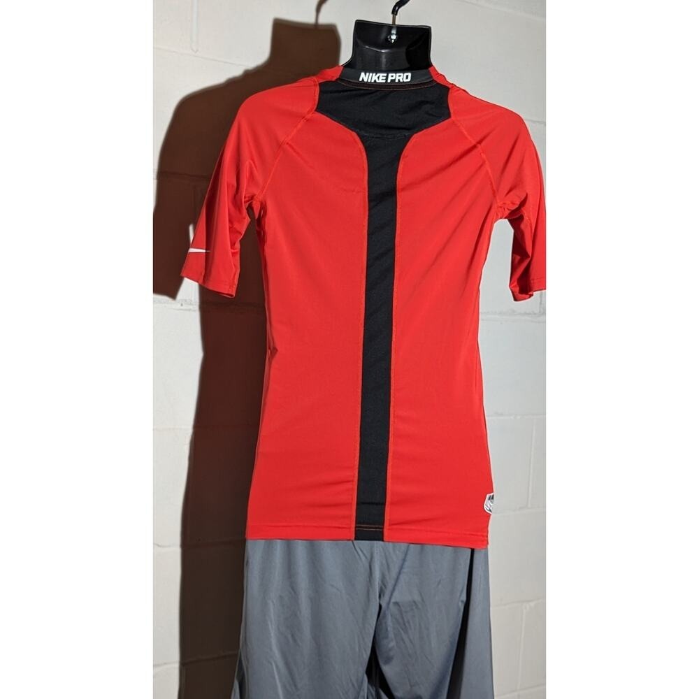 Nike Pro Dri Fit Training Compression Top  Short Sleeve Athletic Shirt Medium - Picture 3 of 7